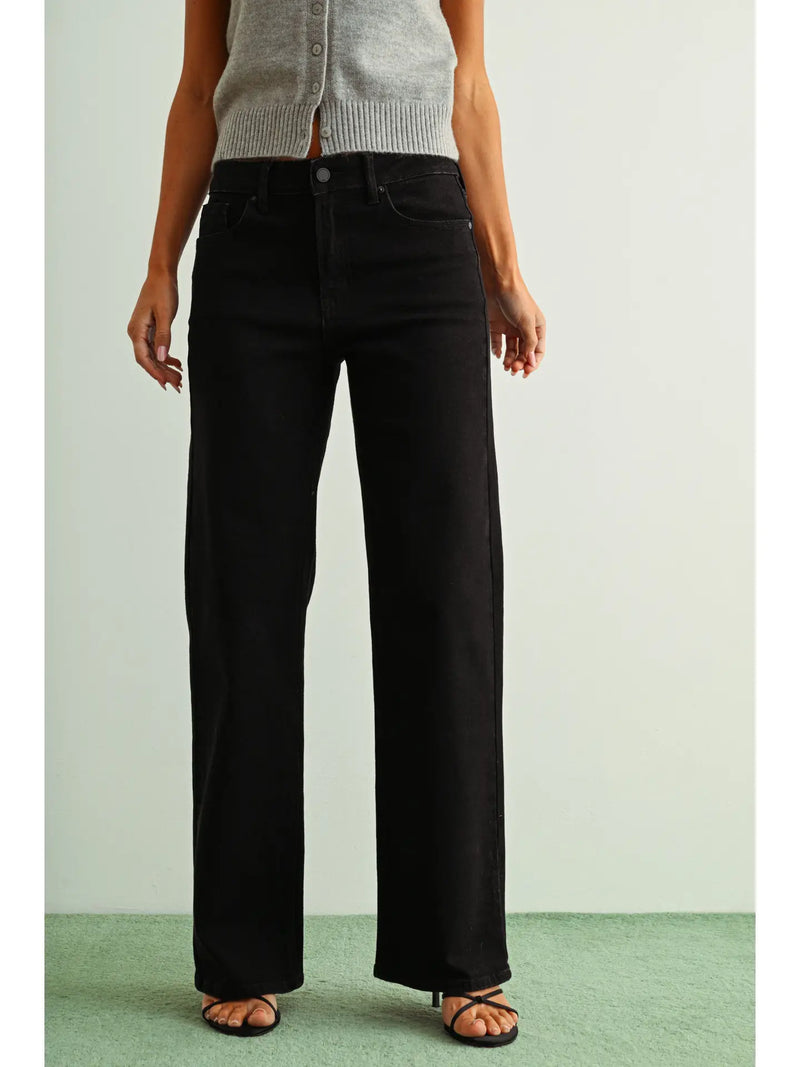 Blackout Beauty Jeans