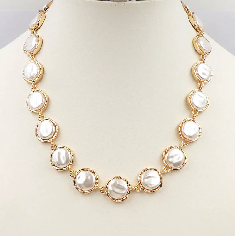 Freshwater Grace Necklace